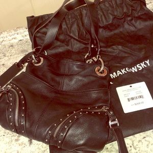 B Makowsky Black Leather shoulder bag-